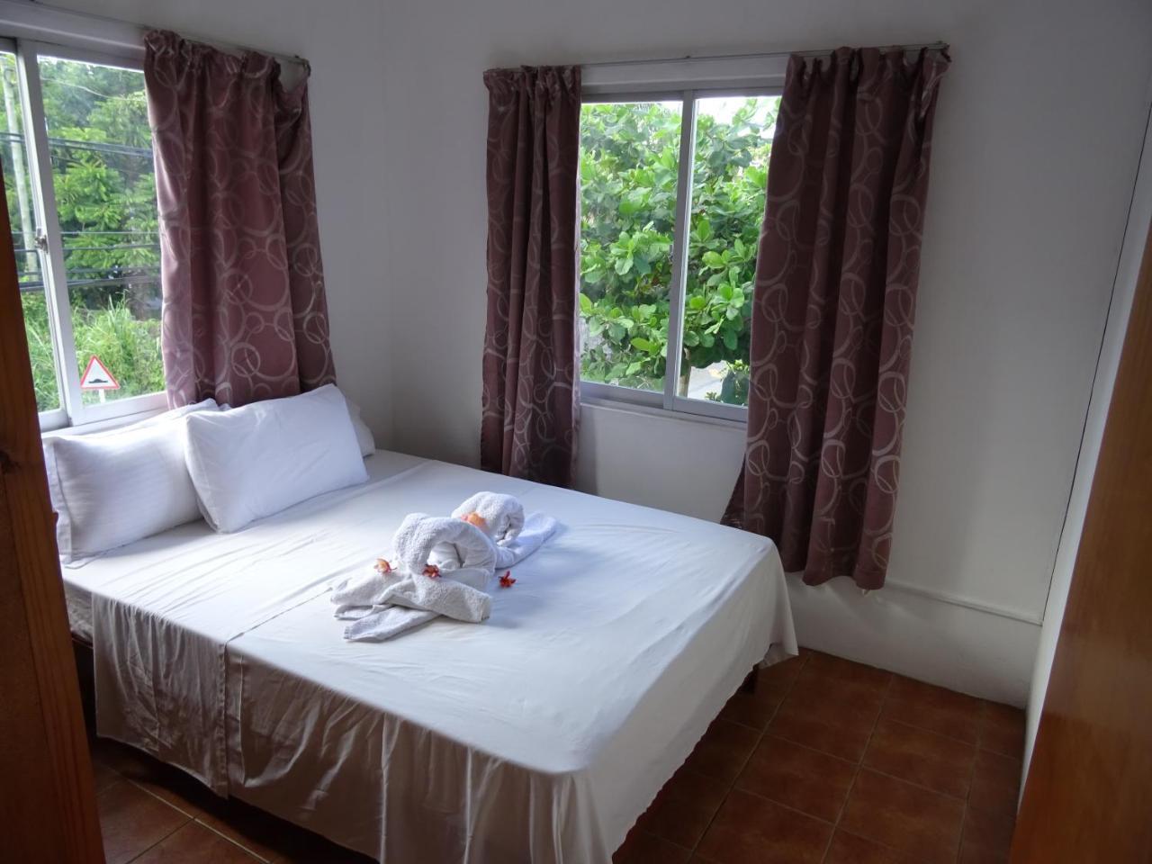 Corner Bay Apartments Beau Vallon,Mahe Victoria Luaran gambar